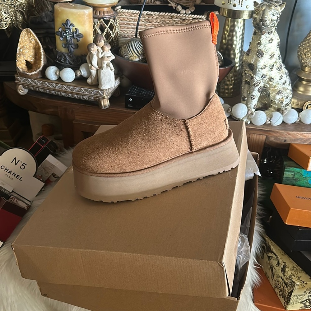 Uggs Boots 🥾